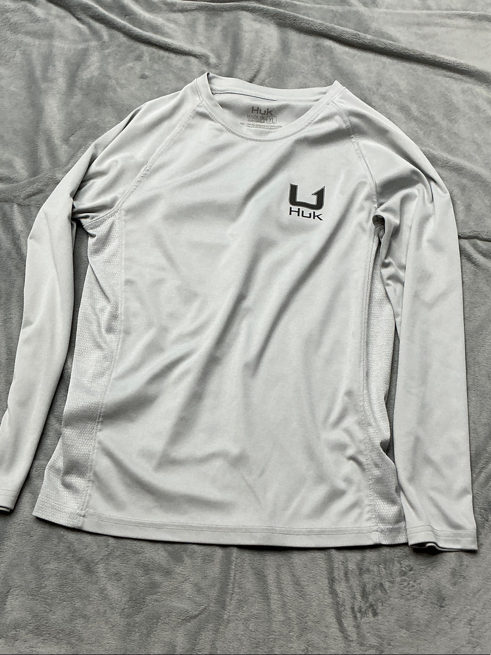 Huk Kids Long Sleeve Performance Tee in Light Gray with Black Logo